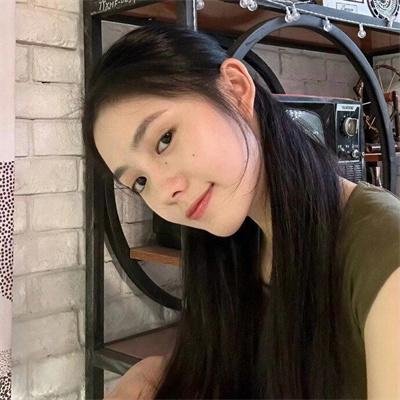 聪明的金发美女